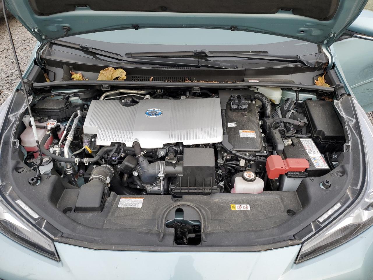 2022 TOYOTA PRIUS