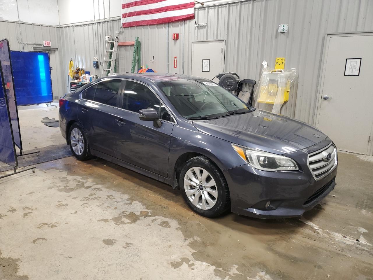 2017 SUBARU Legacy