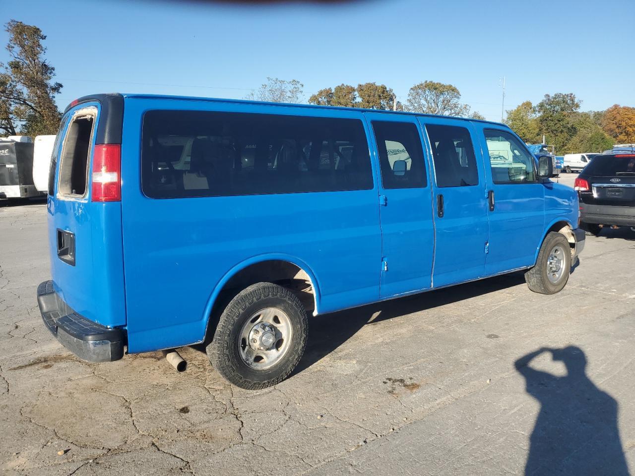 2018 CHEVROLET Express 3500