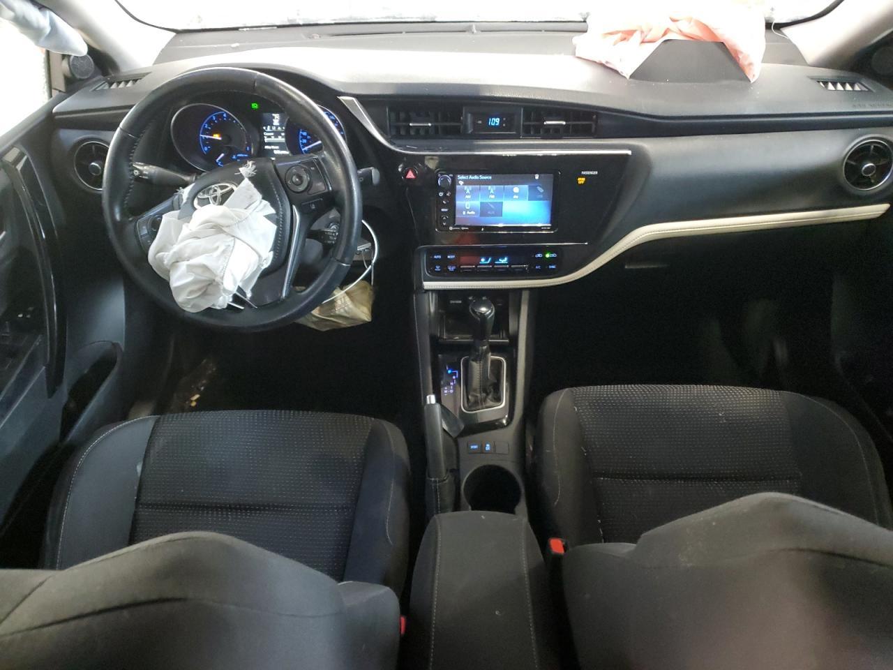 2017 TOYOTA COROLLA