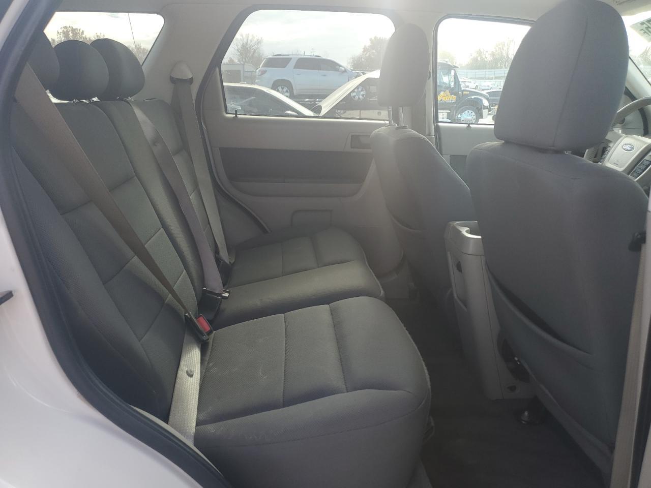 2009 FORD ESCAPE