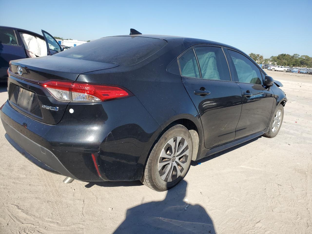 2022 TOYOTA COROLLA
