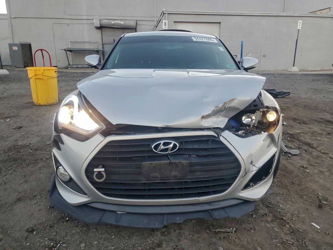 2013 HYUNDAI VELOSTER