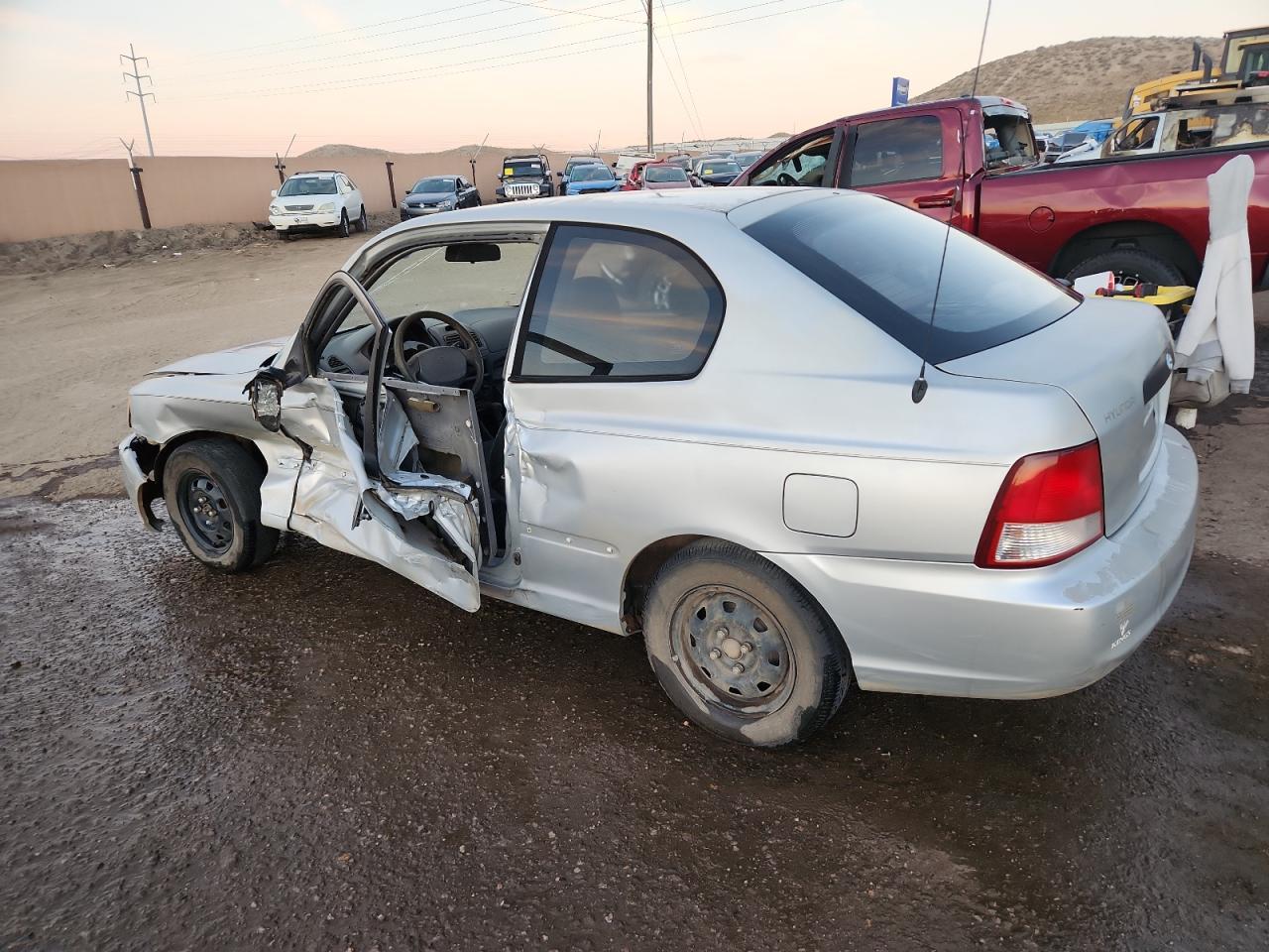2002 HYUNDAI ACCENT