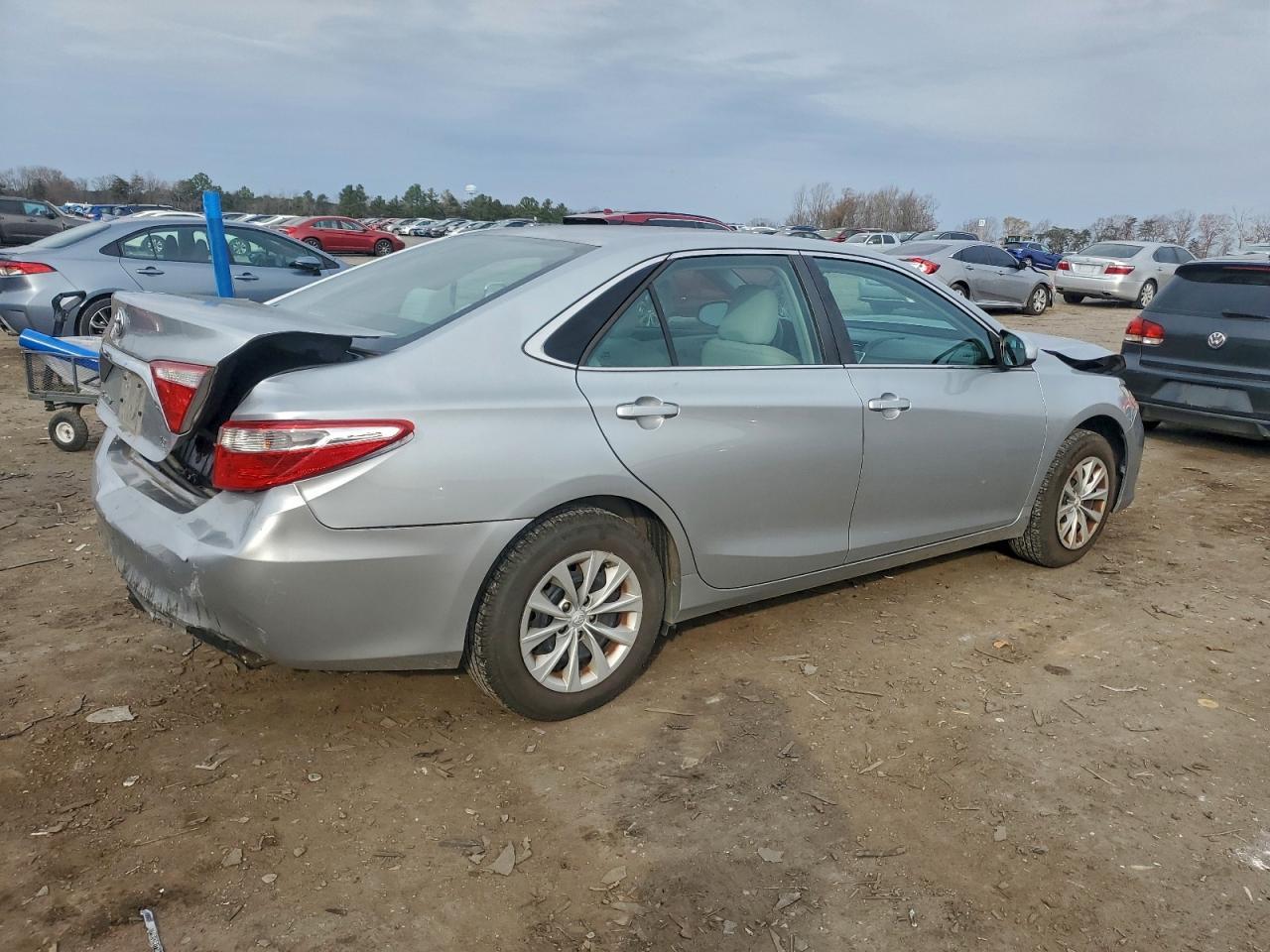 2015 TOYOTA CAMRY