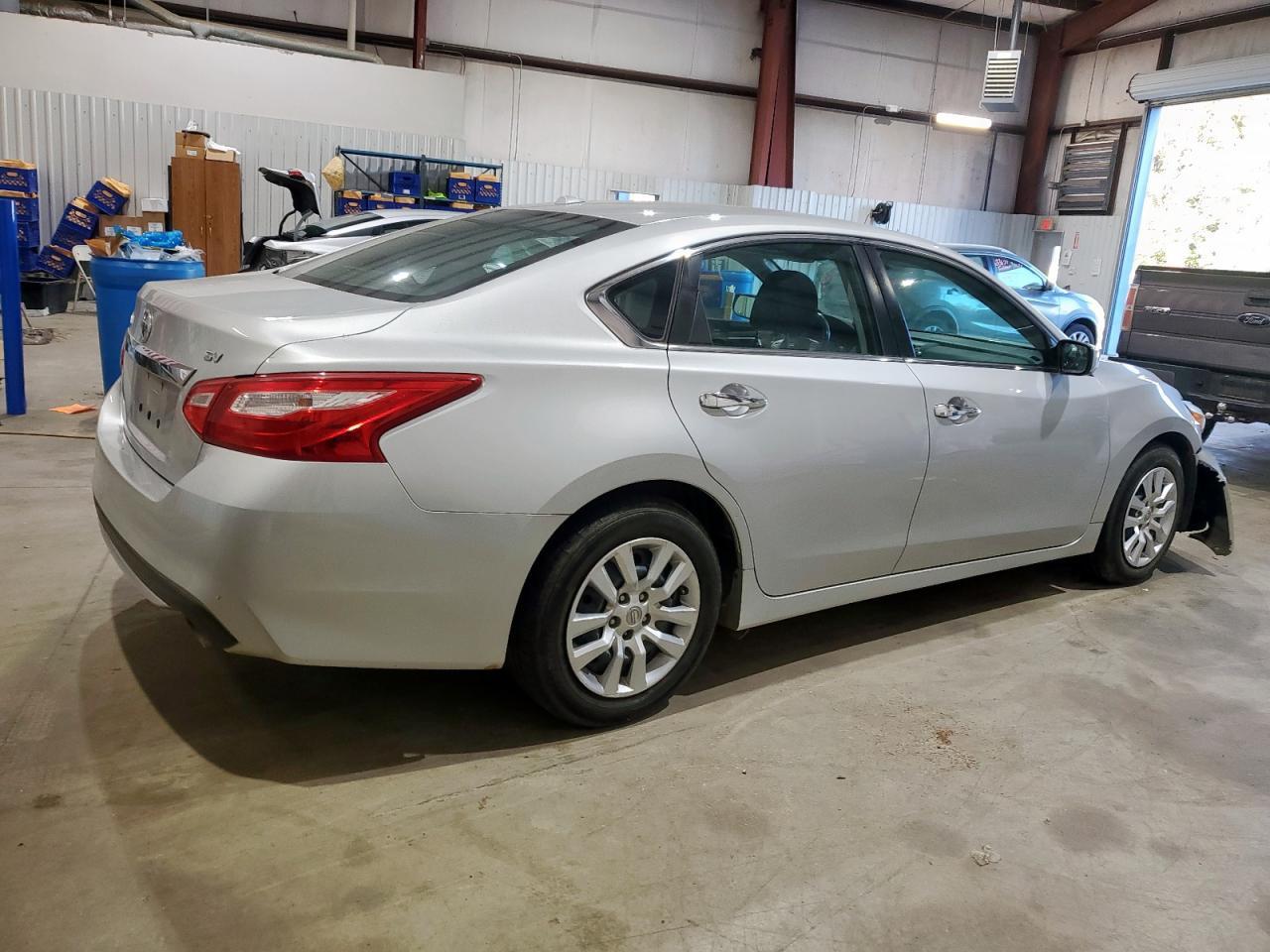 2017 NISSAN ALTIMA