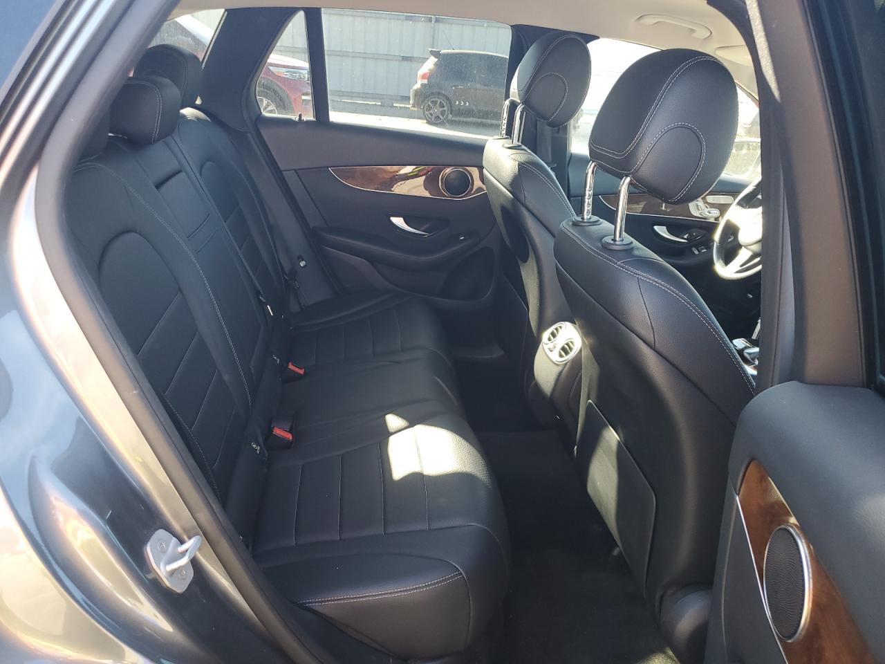 2016 MERCEDES-BENZ GLC-Class