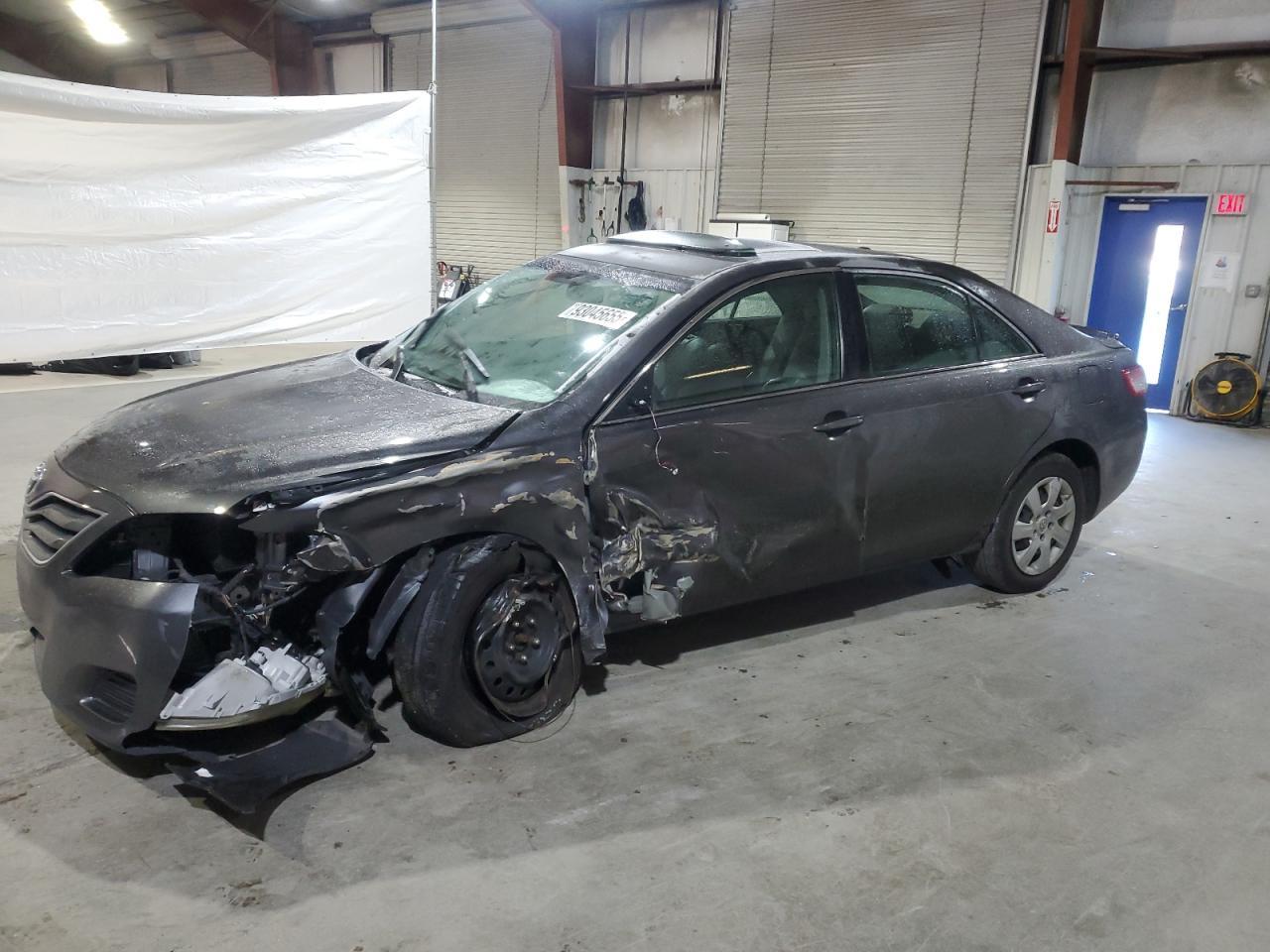 2010 TOYOTA CAMRY