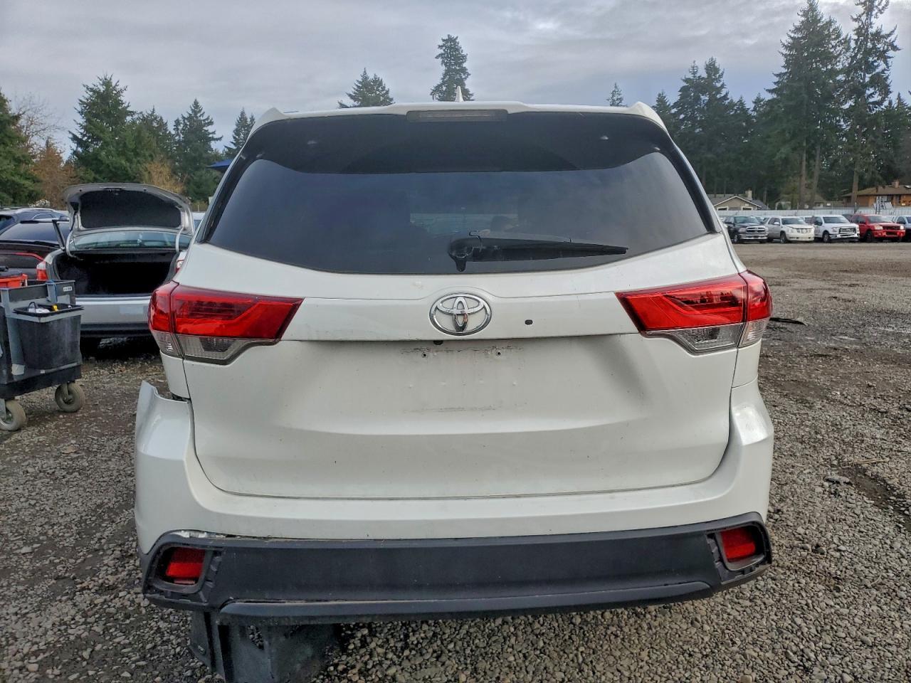 2019 TOYOTA HIGHLANDER