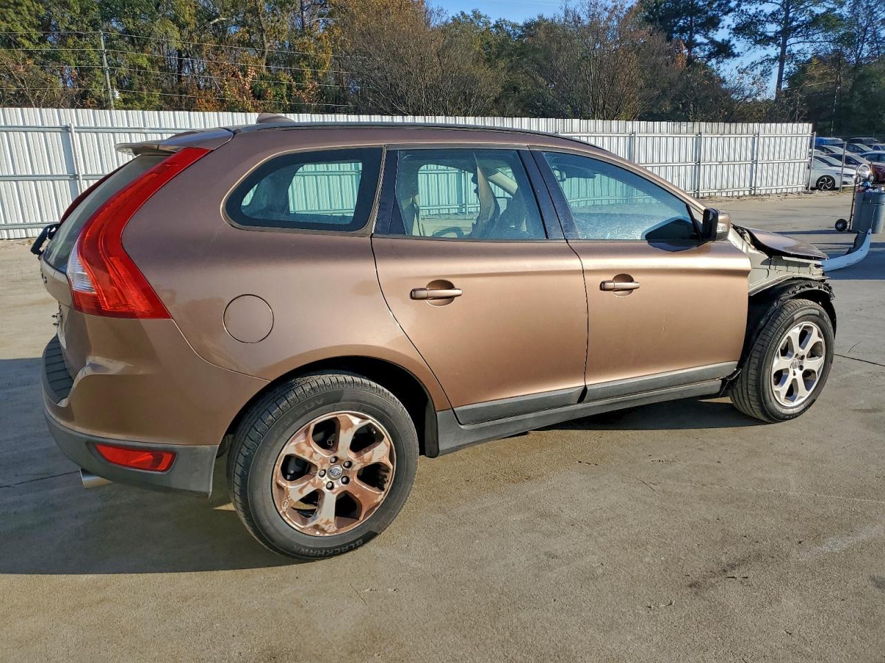 2013 VOLVO XC60