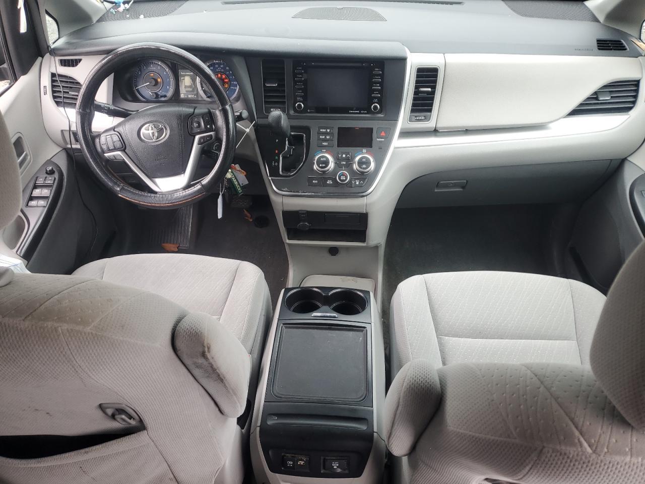 2018 TOYOTA SIENNA