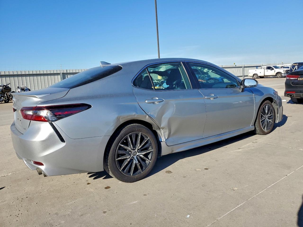 2023 TOYOTA CAMRY