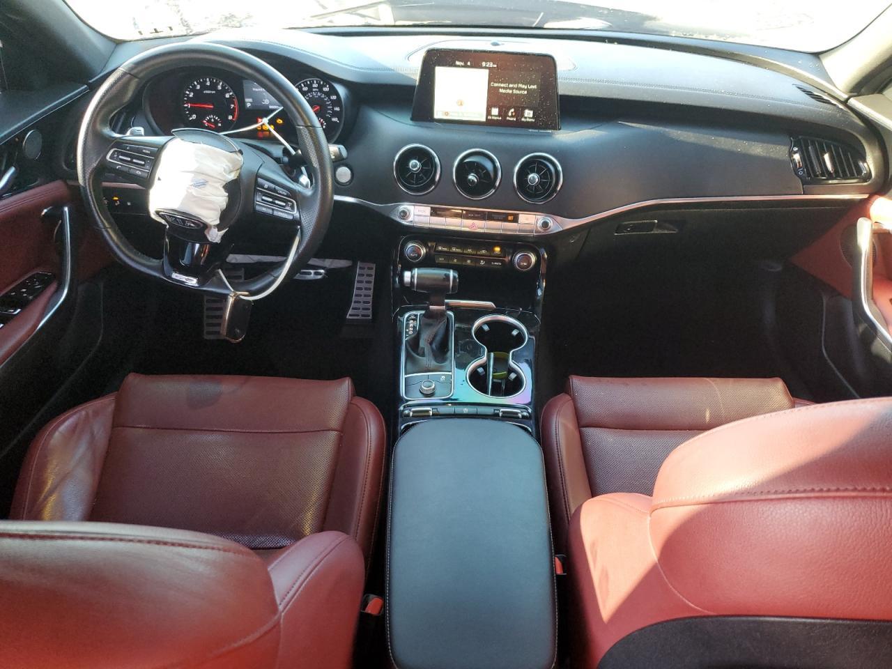 2021 KIA Stinger