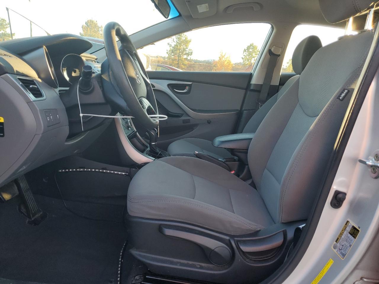 2016 HYUNDAI ELANTRA