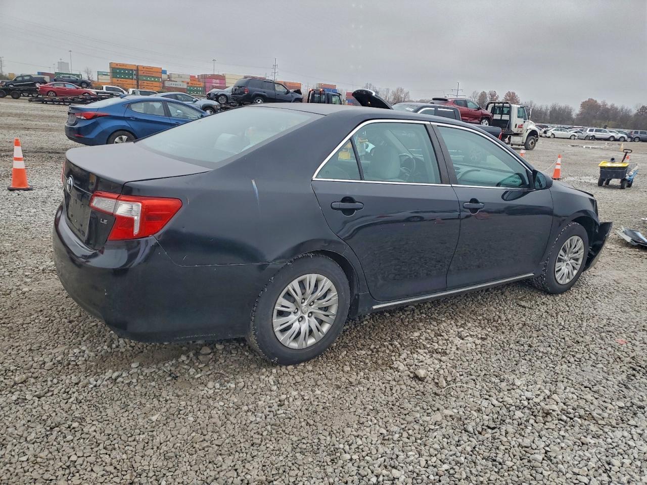 2013 TOYOTA CAMRY