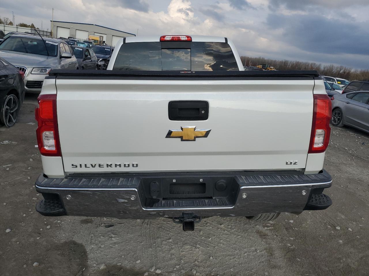 2018 CHEVROLET Silverado