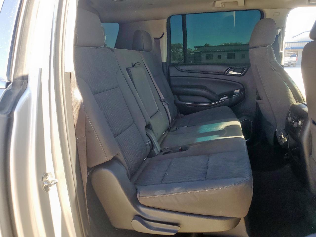 2017 CHEVROLET Suburban