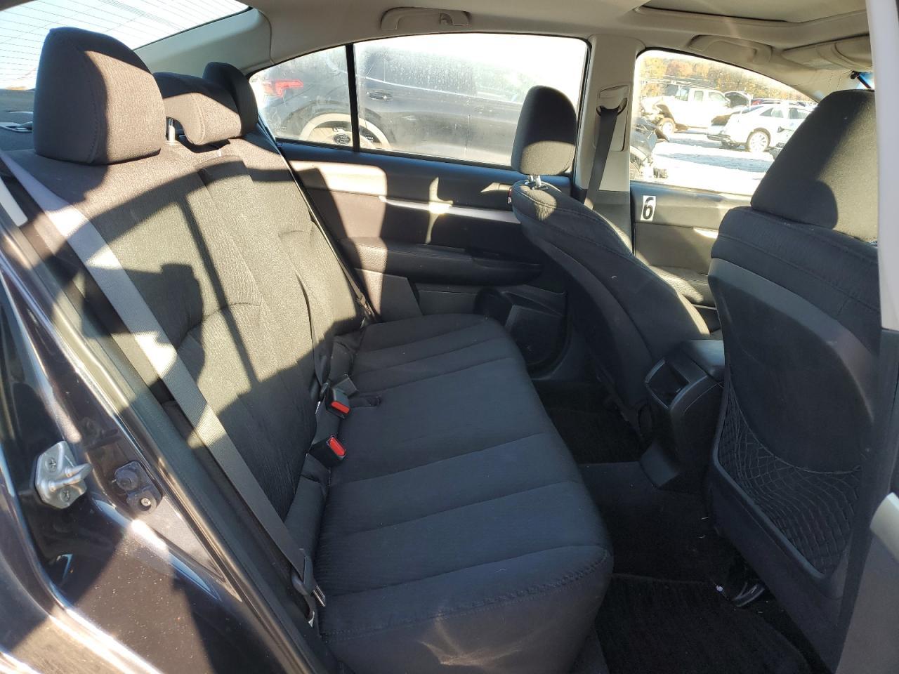 2011 SUBARU Legacy