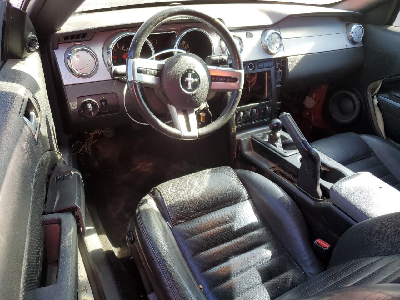 2005 FORD MUSTANG