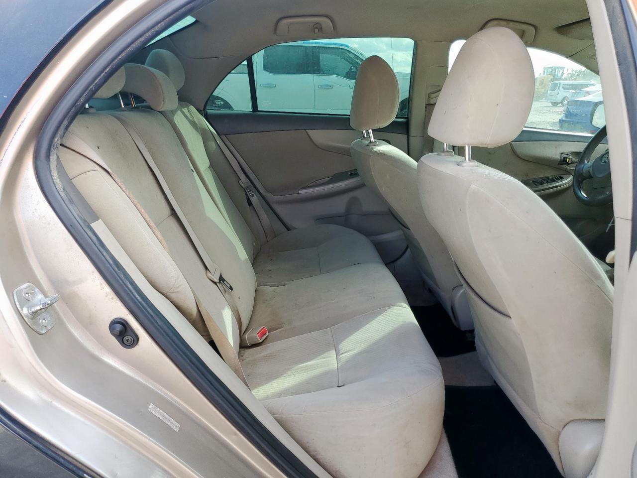 2010 TOYOTA COROLLA