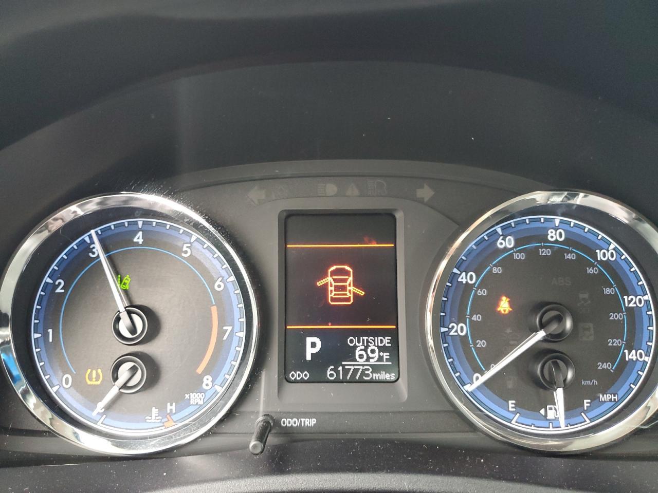 2019 TOYOTA COROLLA