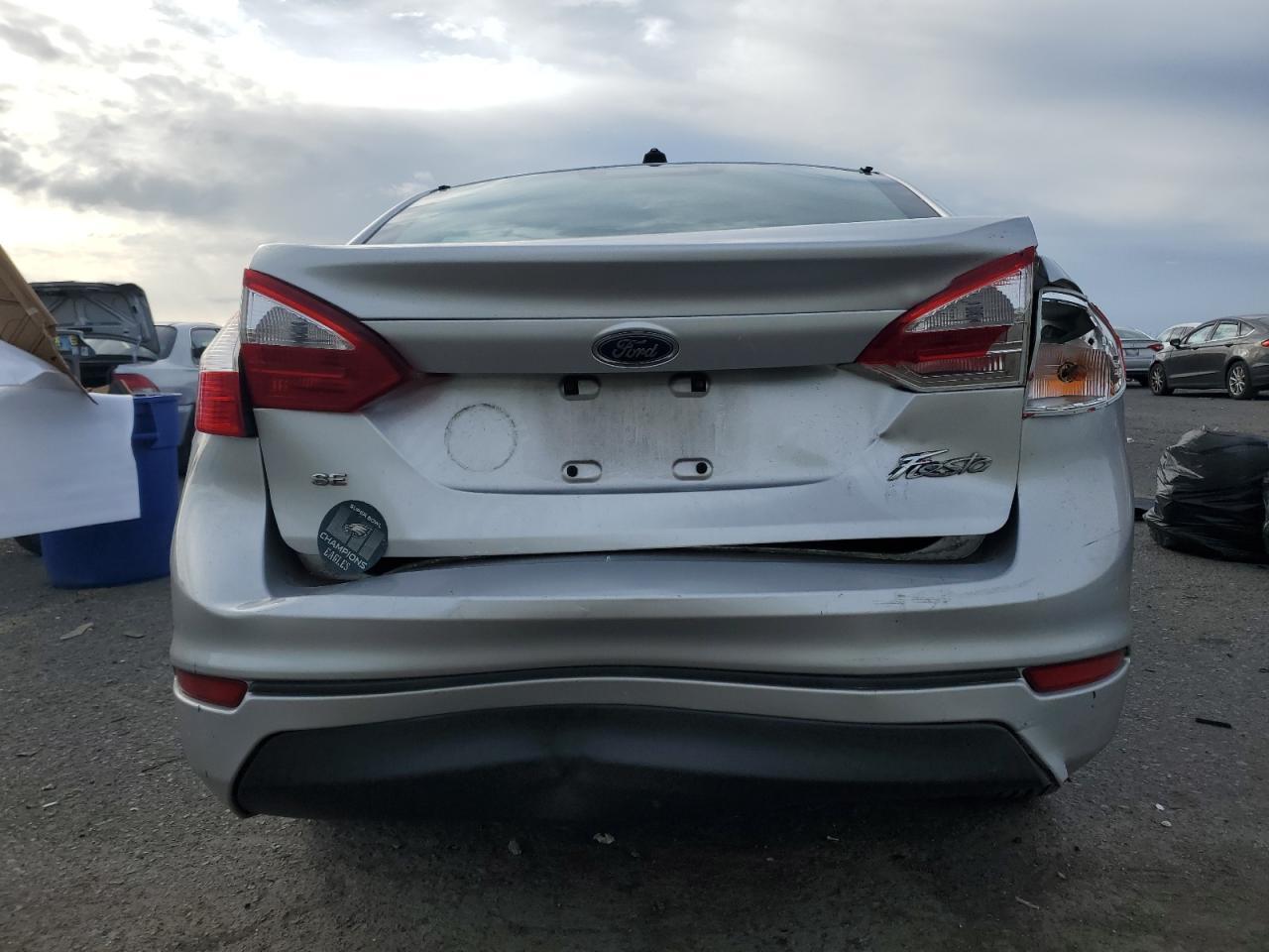 2015 FORD Fiesta