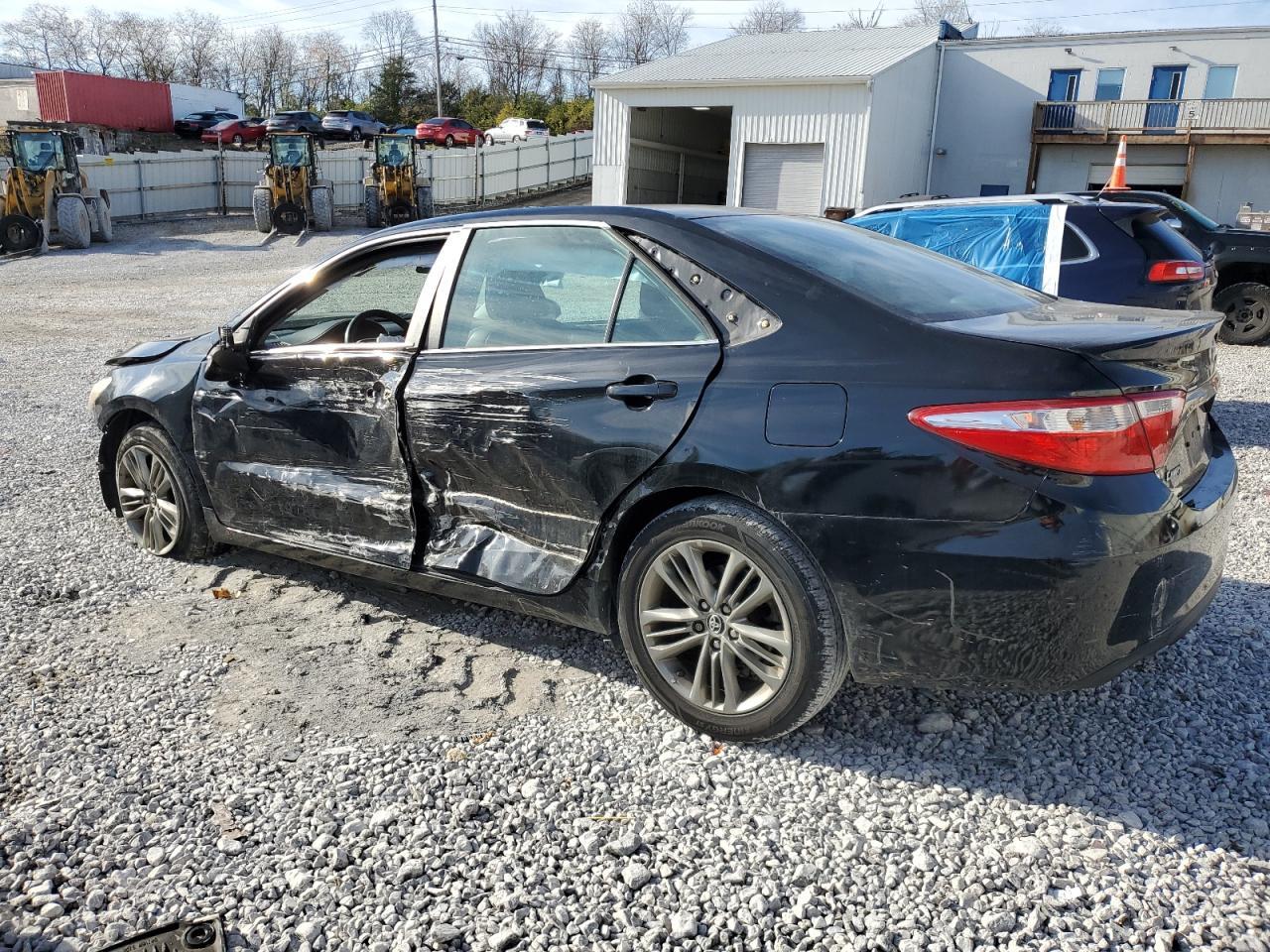 2015 TOYOTA CAMRY