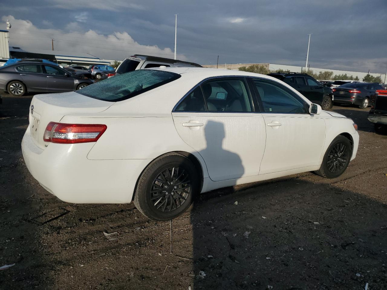 2011 TOYOTA CAMRY