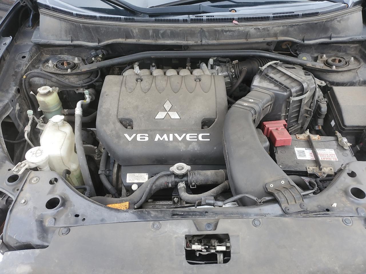 2010 MITSUBISHI outlander