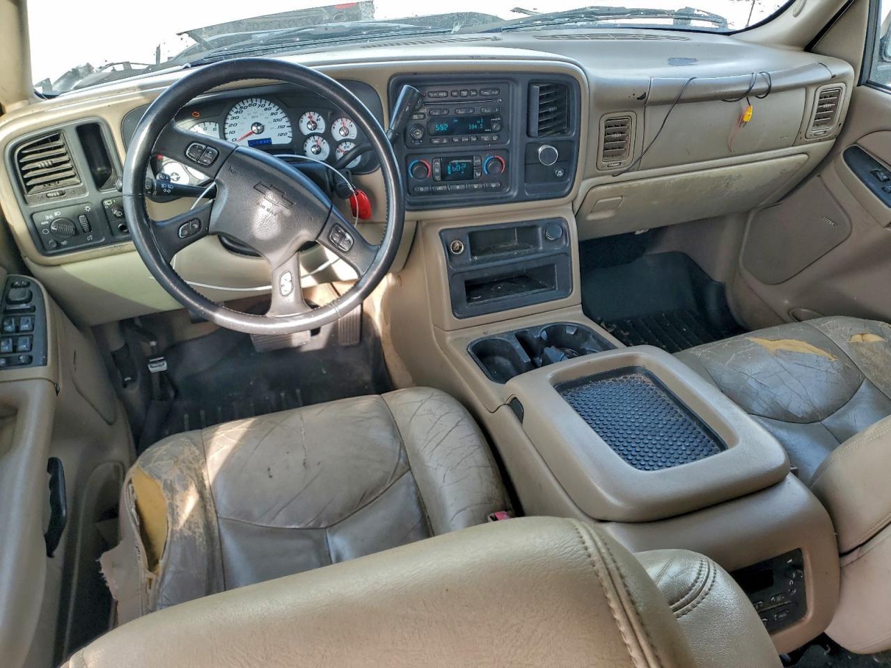 2004 CHEVROLET Suburban