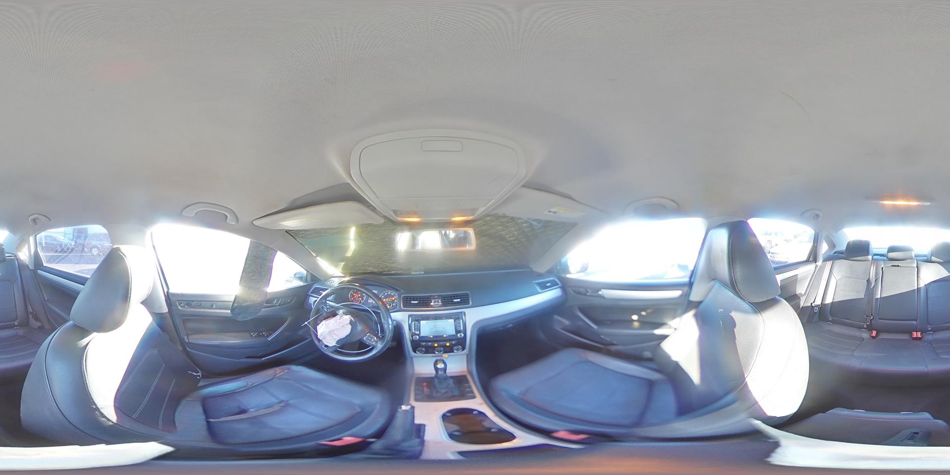 2013 VOLKSWAGEN Passat