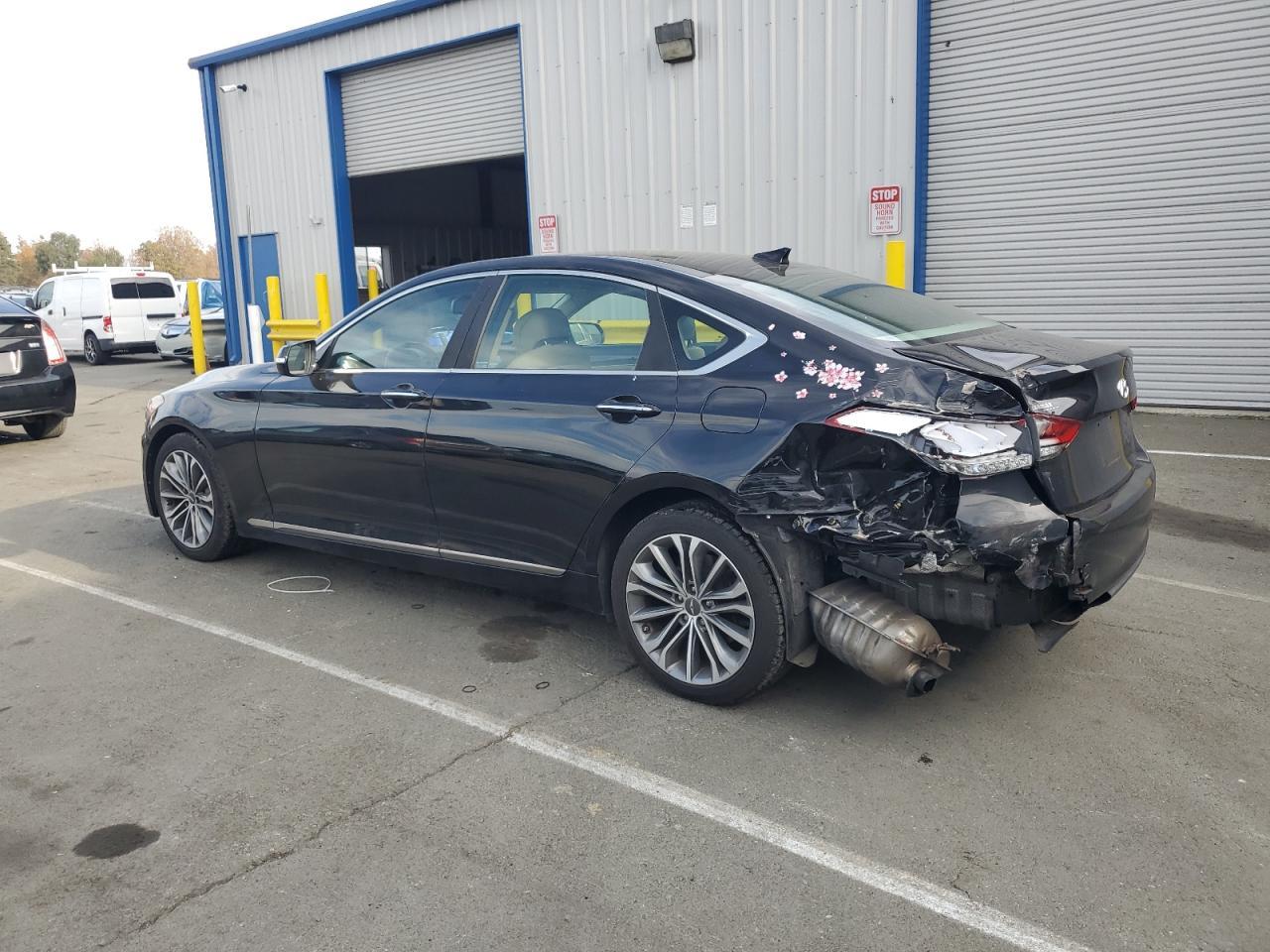 2015 HYUNDAI GENESIS