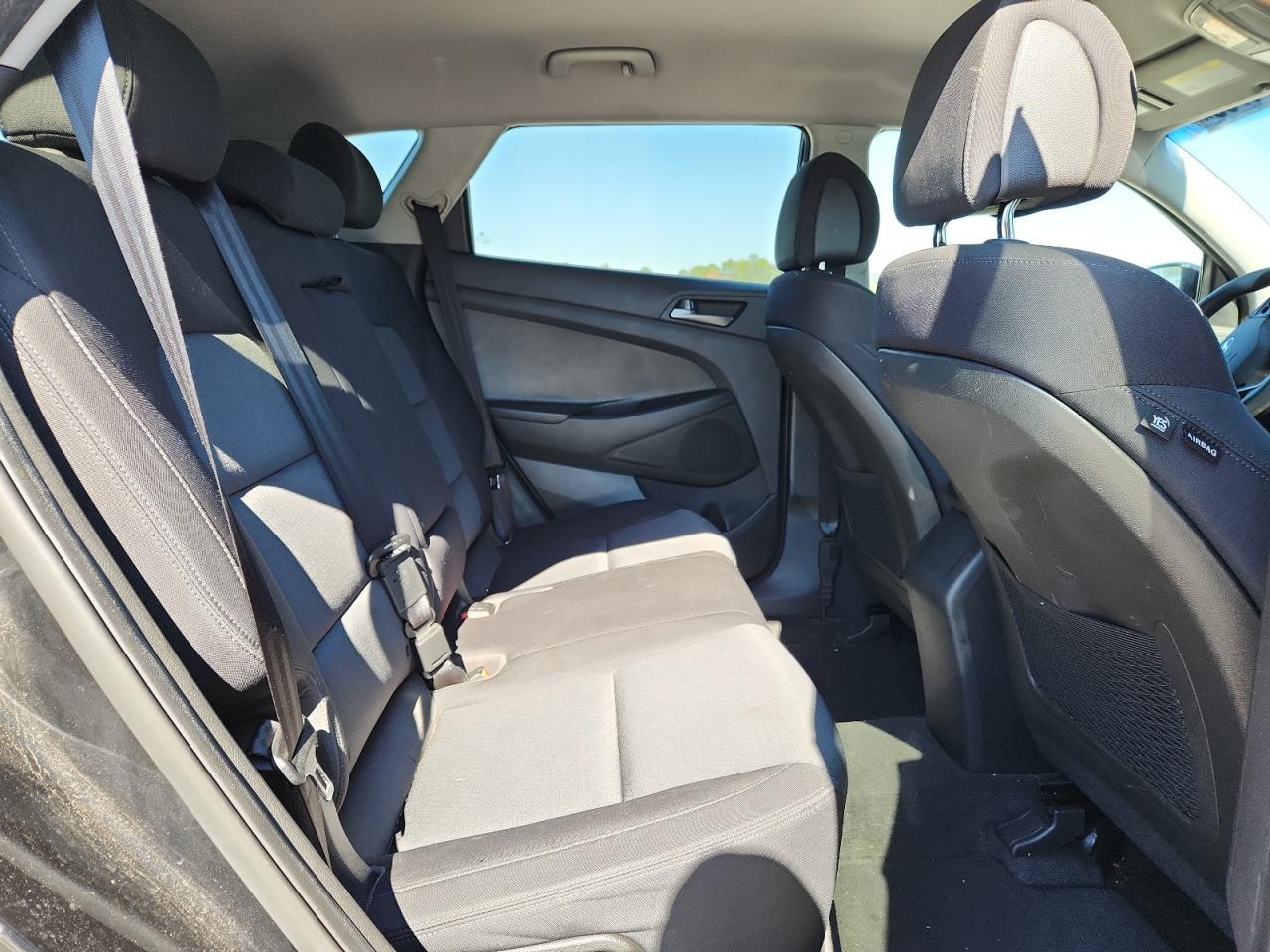 2017 HYUNDAI TUCSON