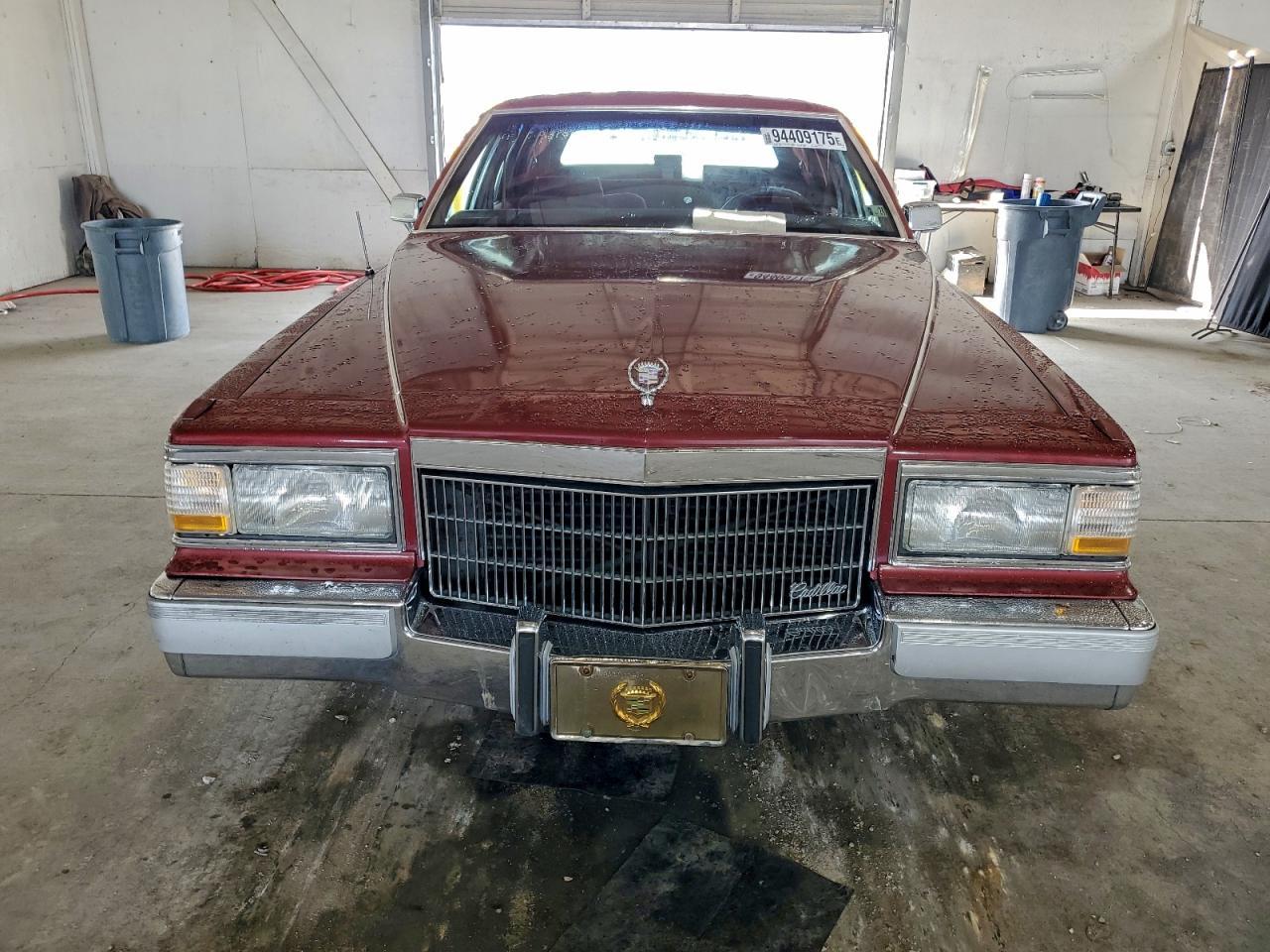 1990 CADILLAC Brougham
