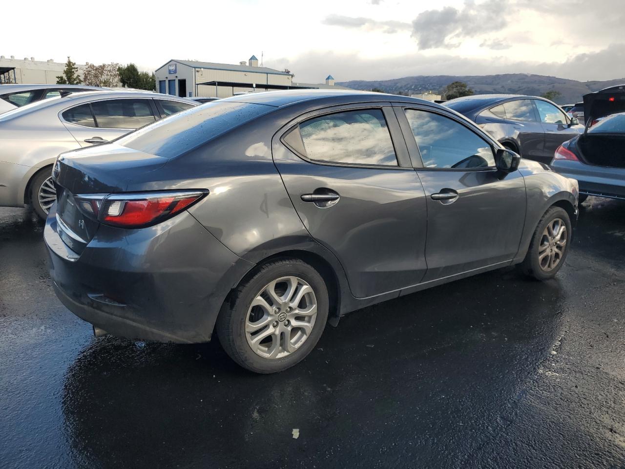 2016 TOYOTA SCION