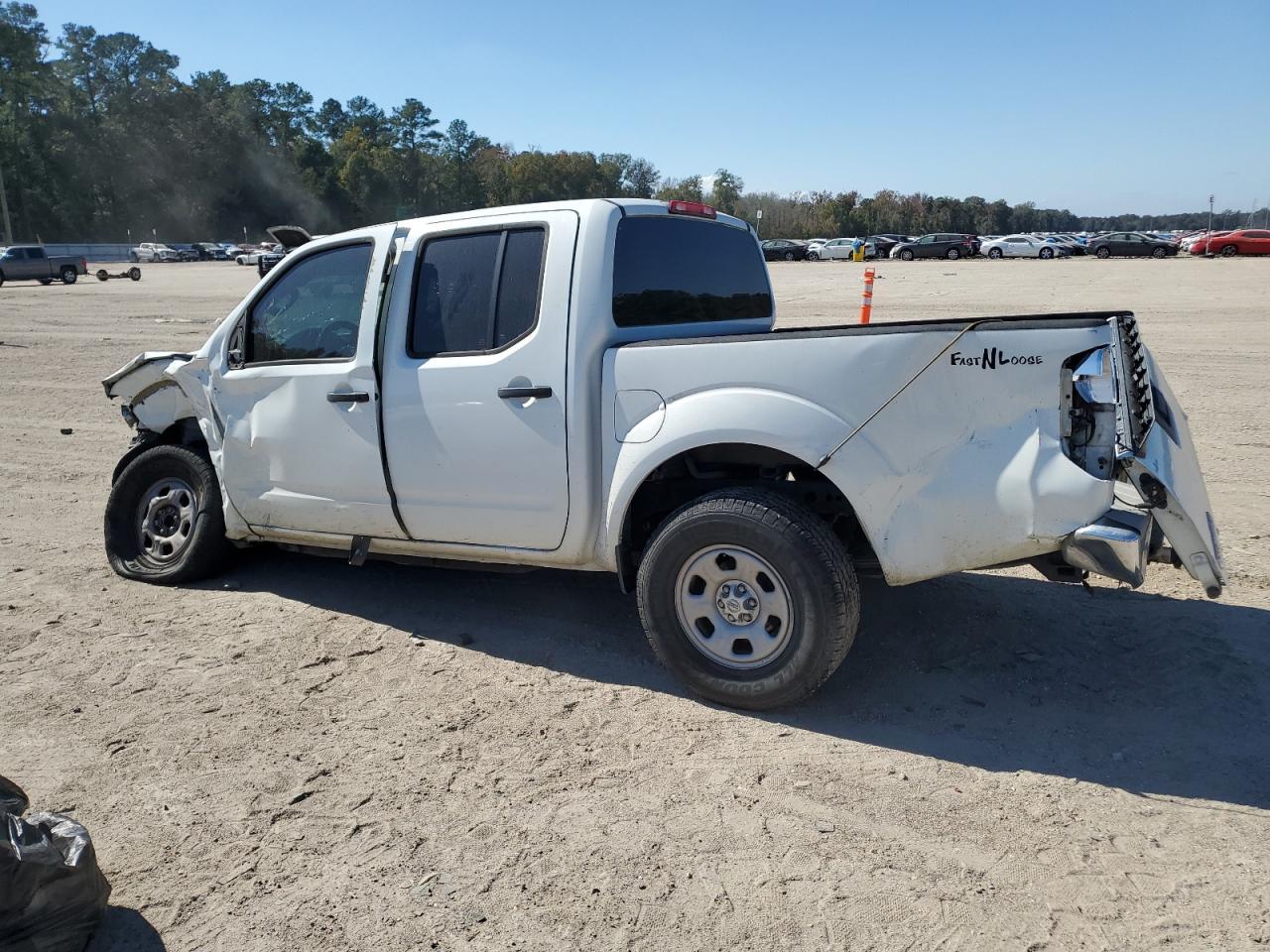 2016 NISSAN Frontier