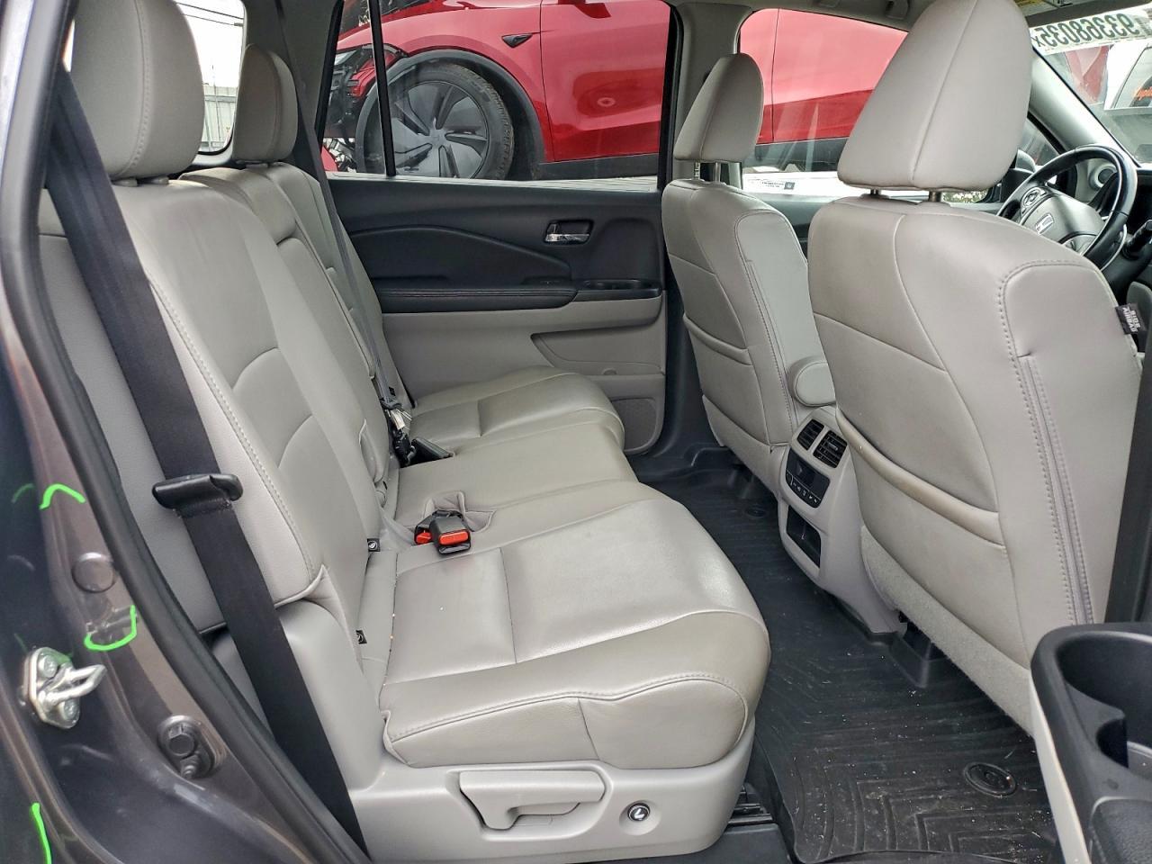 2017 HONDA PILOT