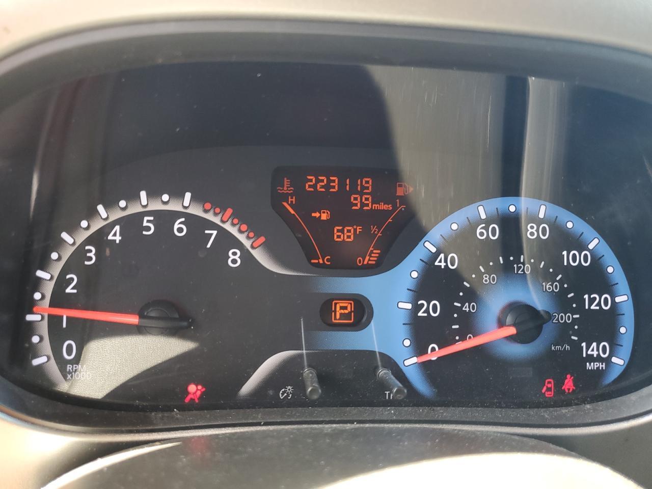 2012 NISSAN CUBE
