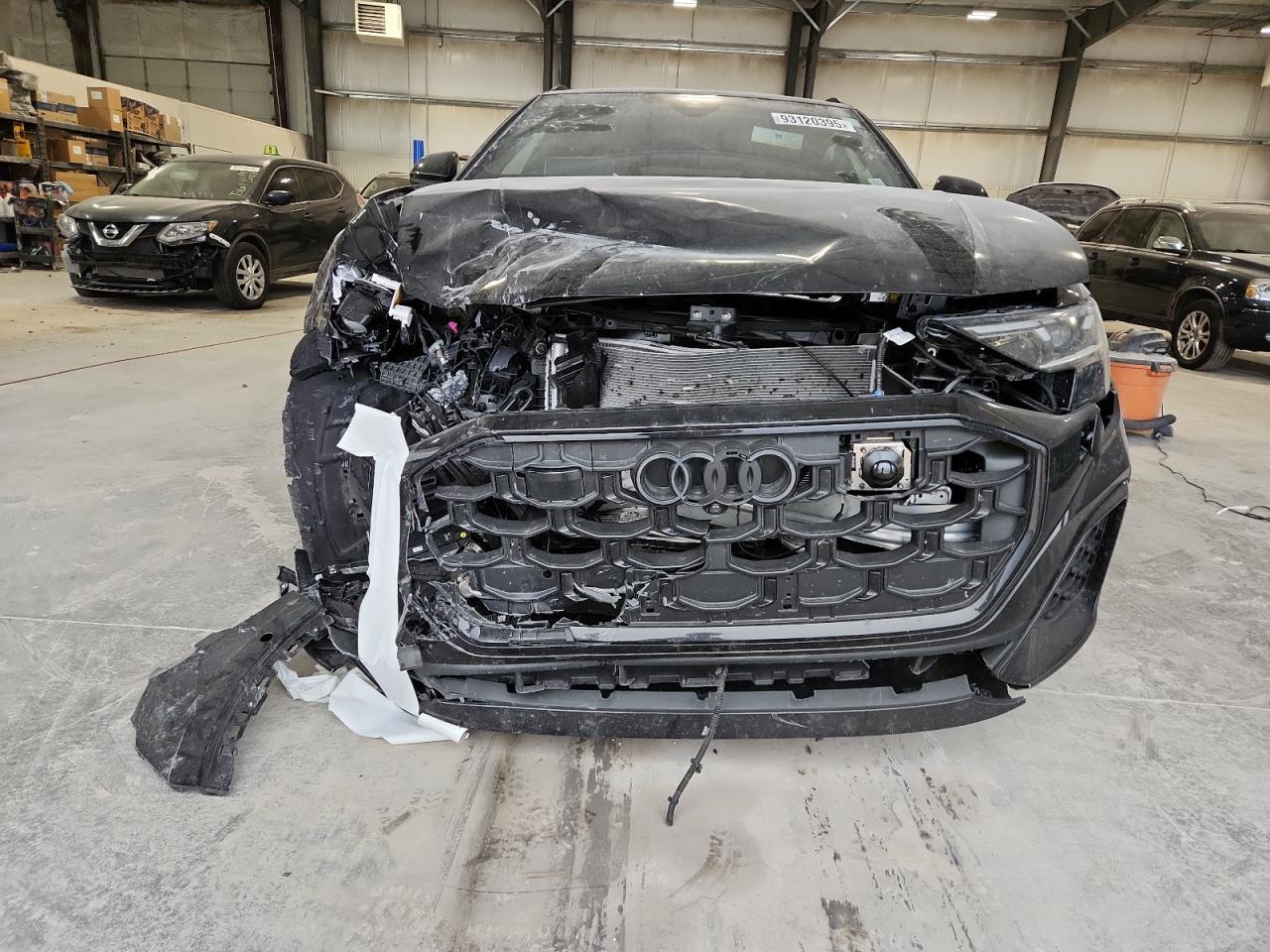 2025 AUDI Q8