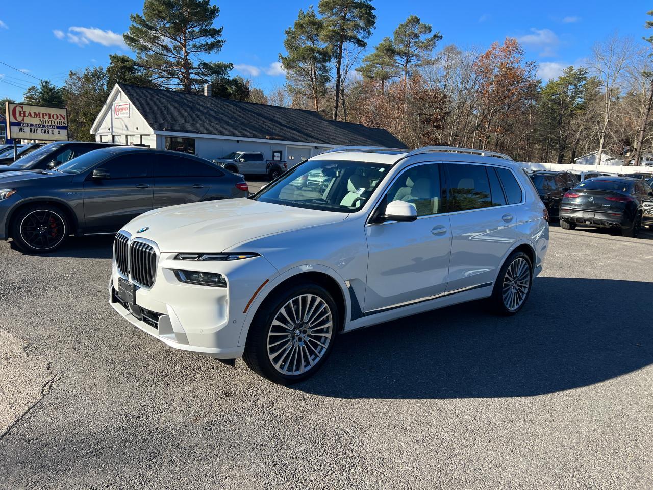 2023 BMW X7