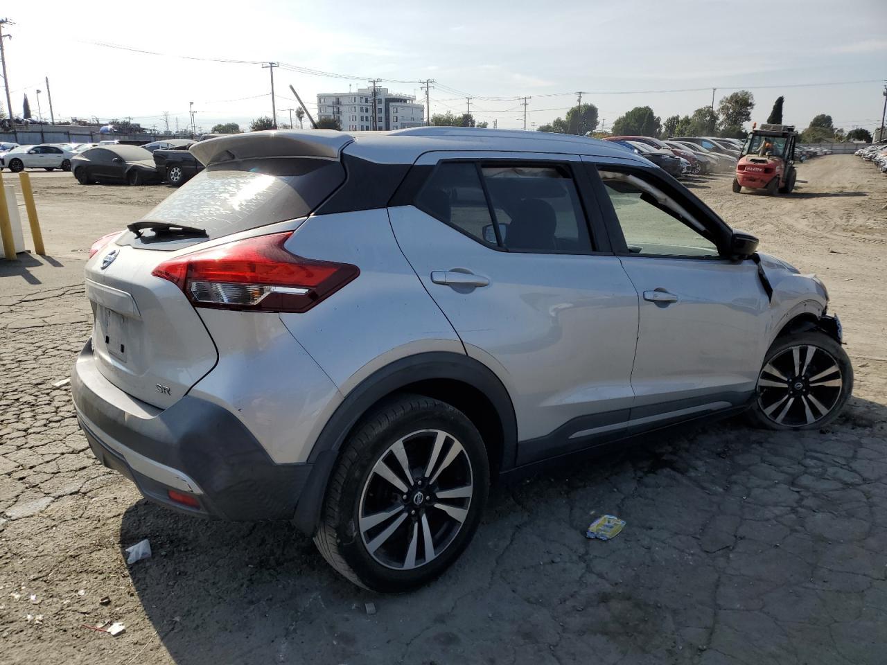 2019 NISSAN KICKS
