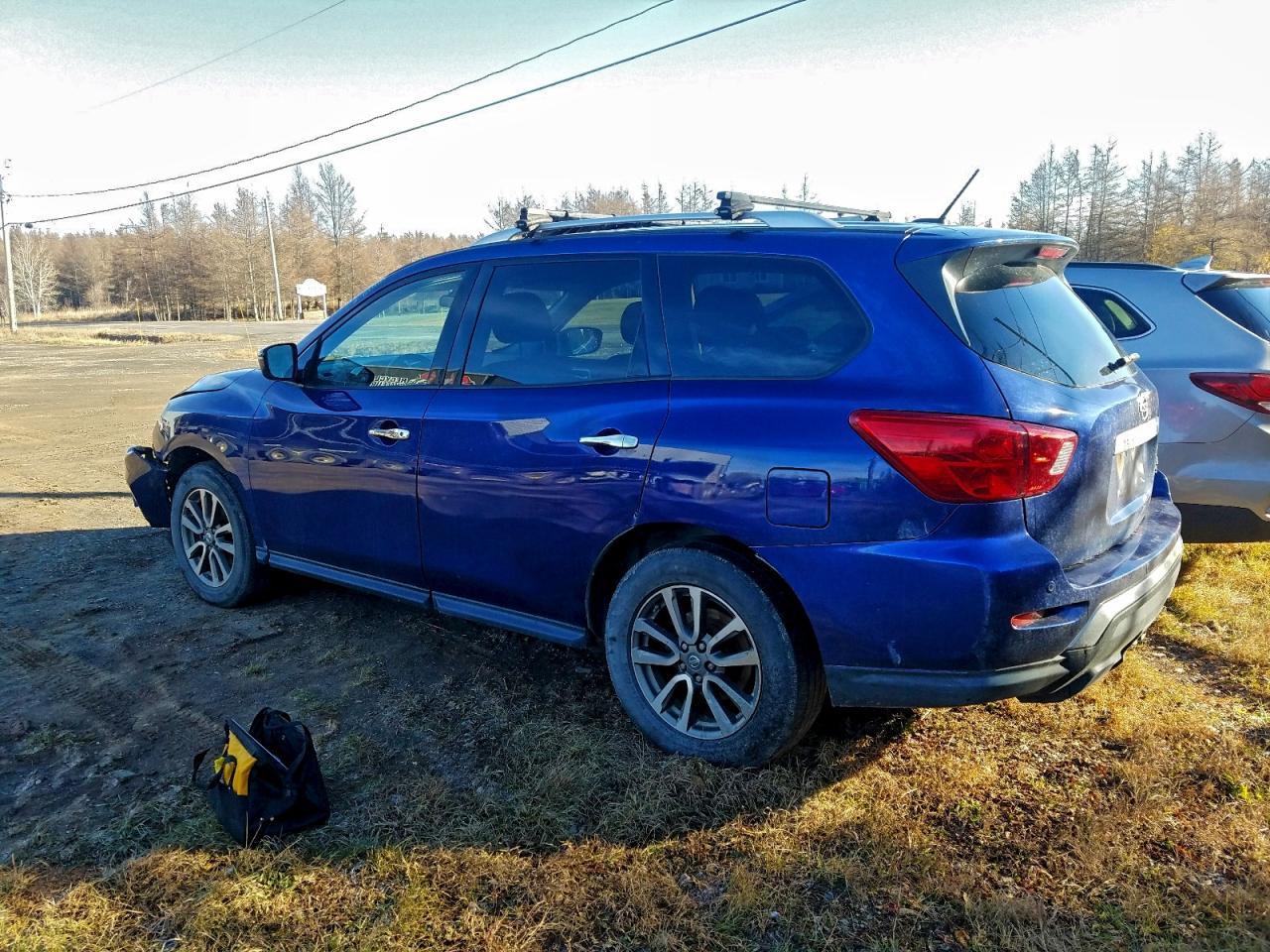 2017 NISSAN PATHFINDER