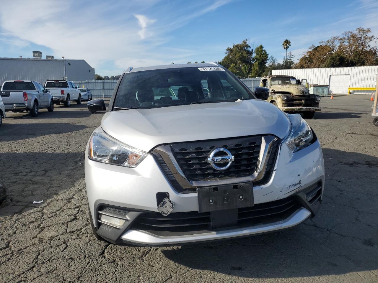 2020 NISSAN KICKS