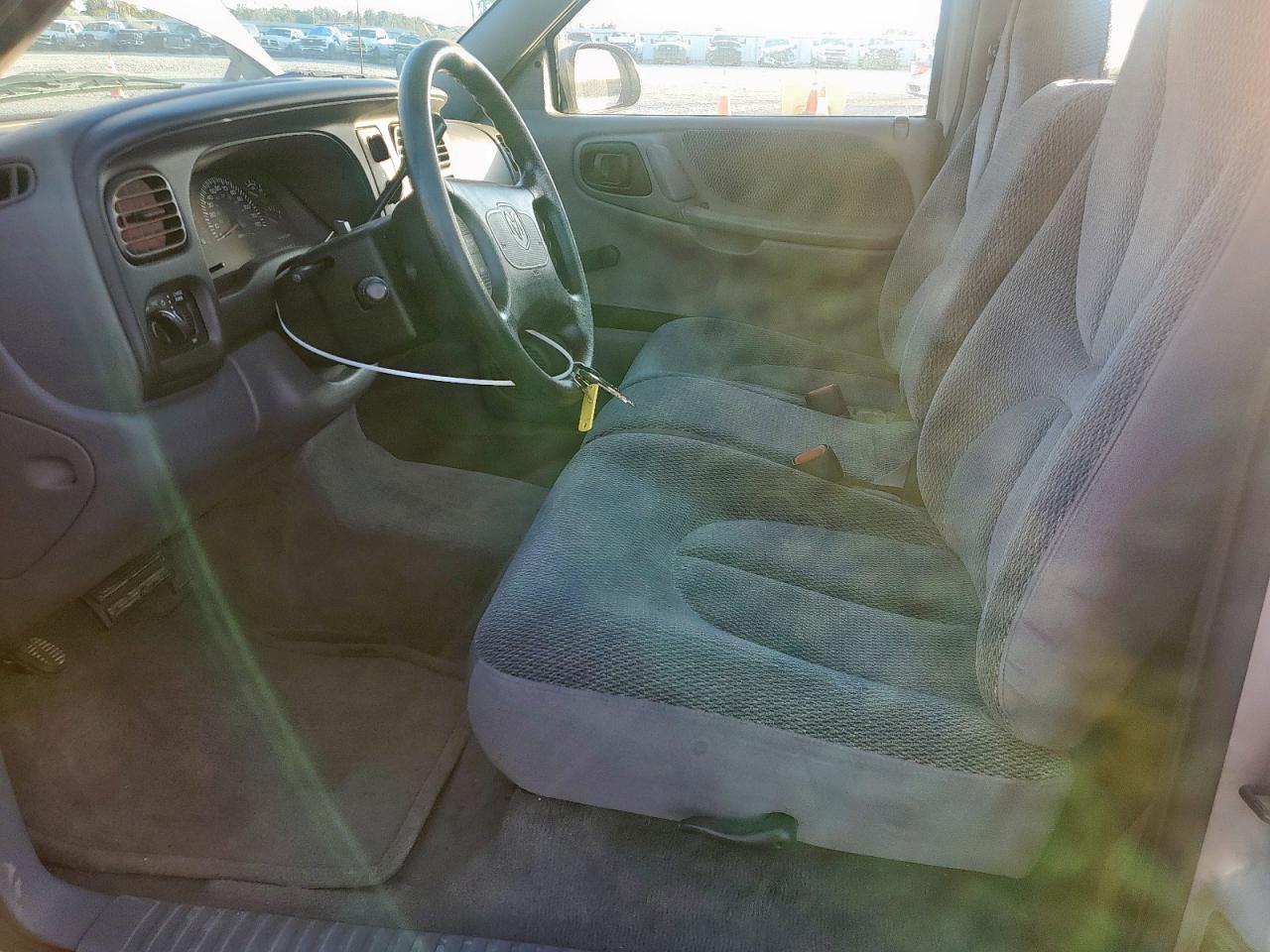 1999 DODGE Dakota