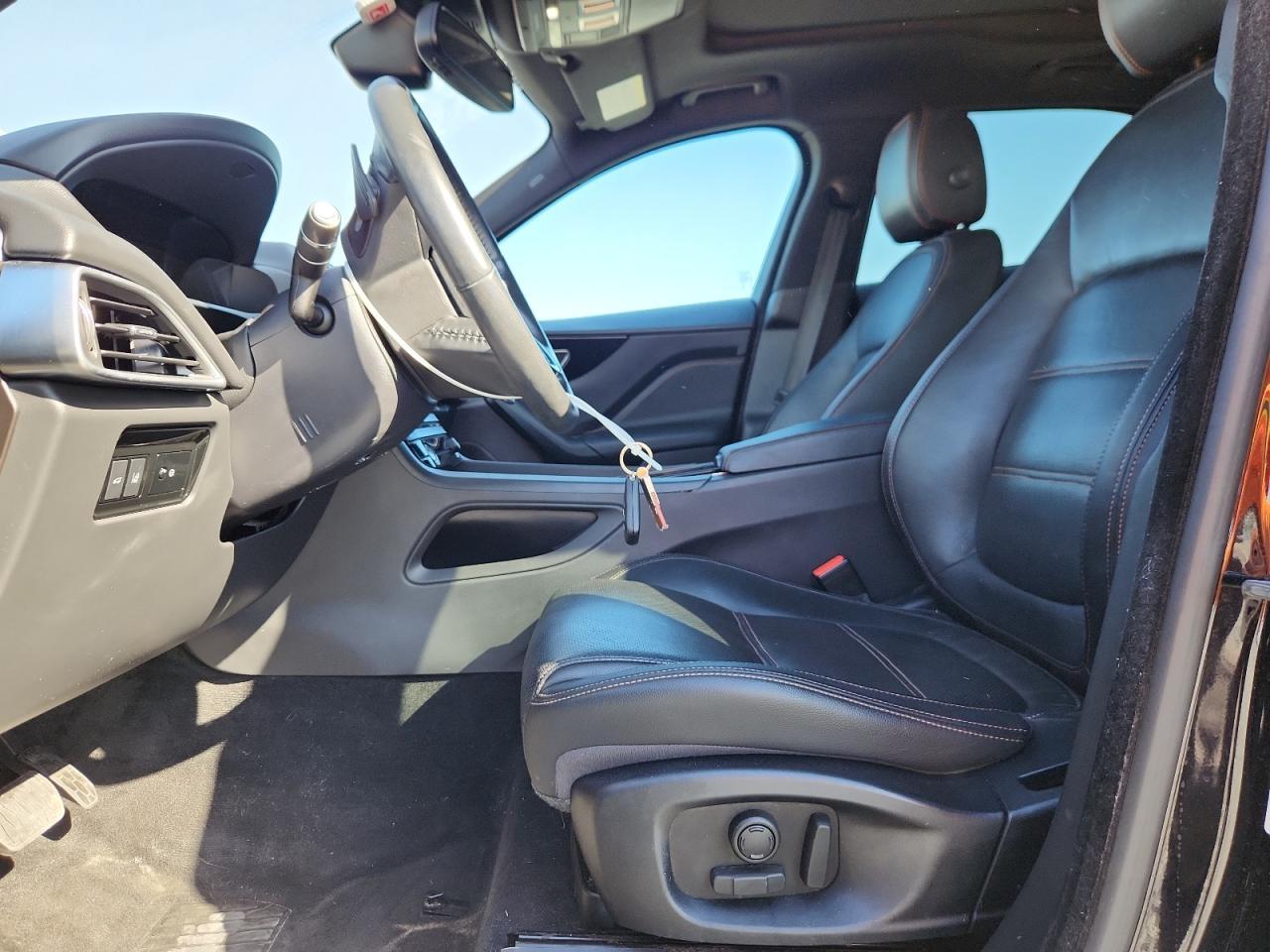 2018 JAGUAR F-Pace