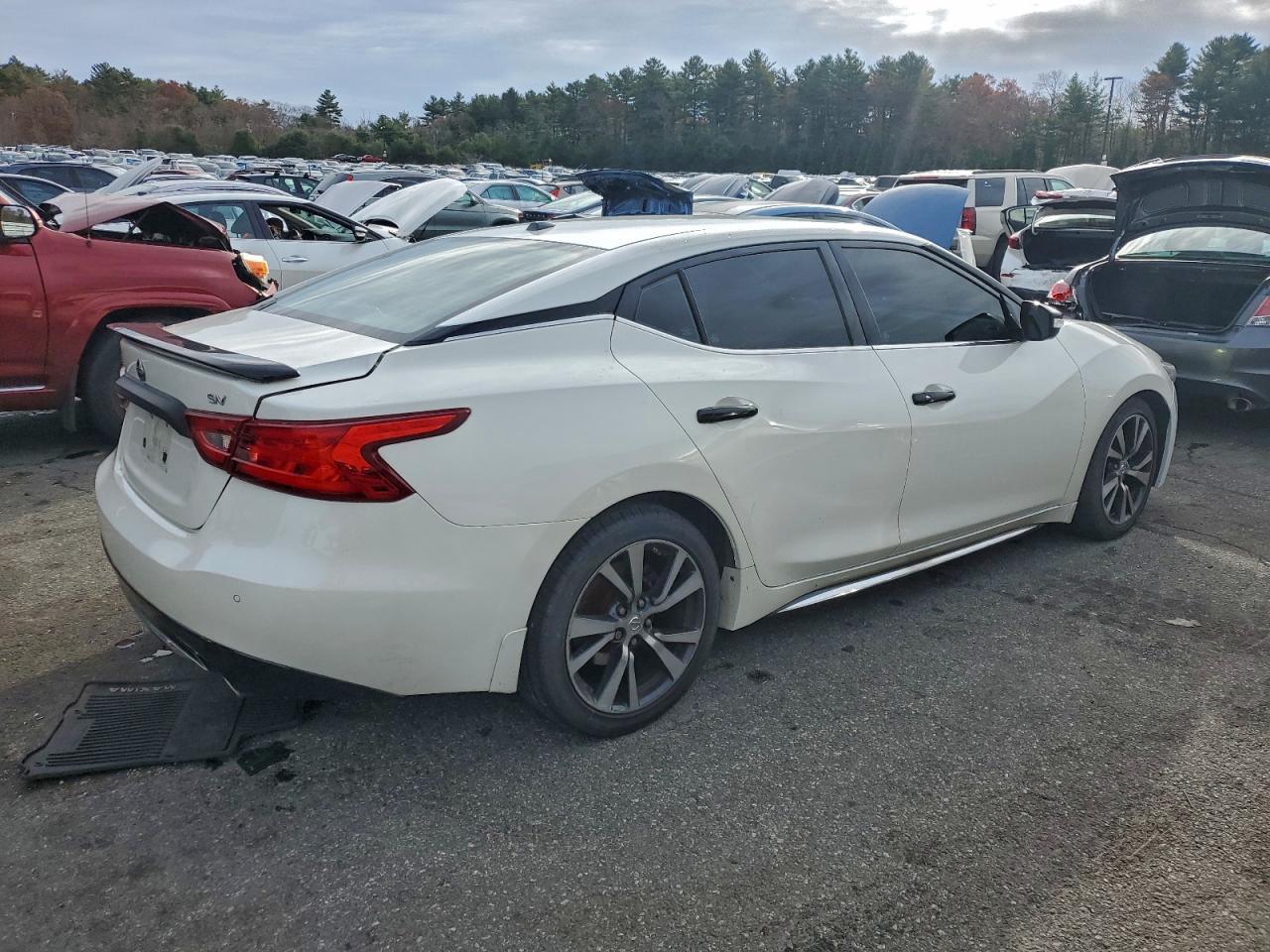 2016 NISSAN Maxima