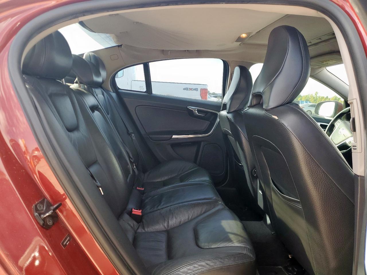 2013 VOLVO S60