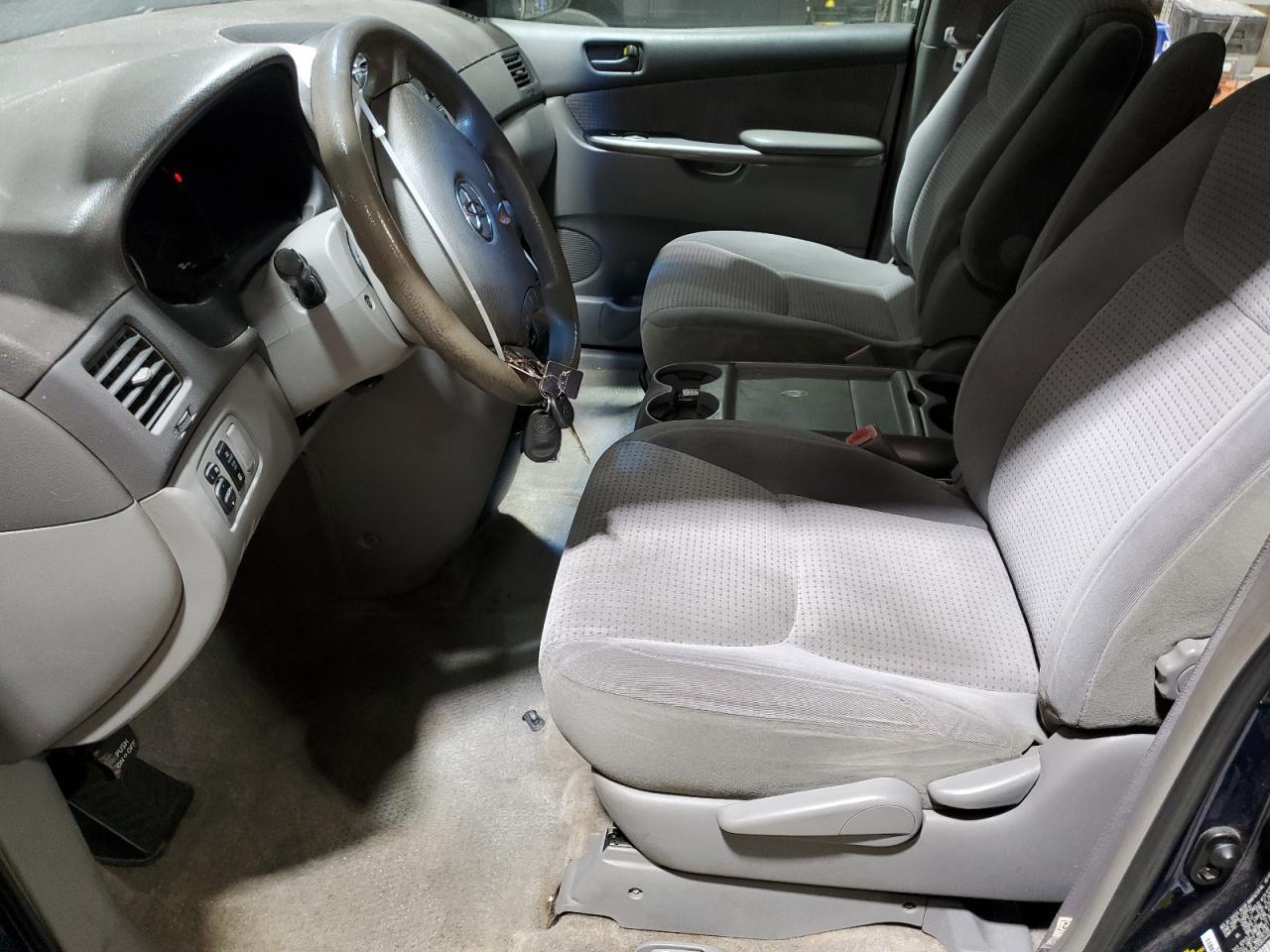 2006 TOYOTA SIENNA