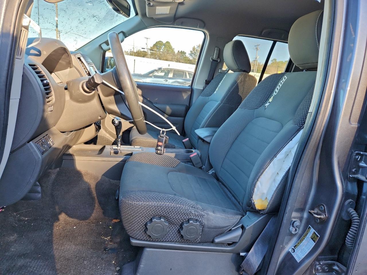 2016 NISSAN Frontier