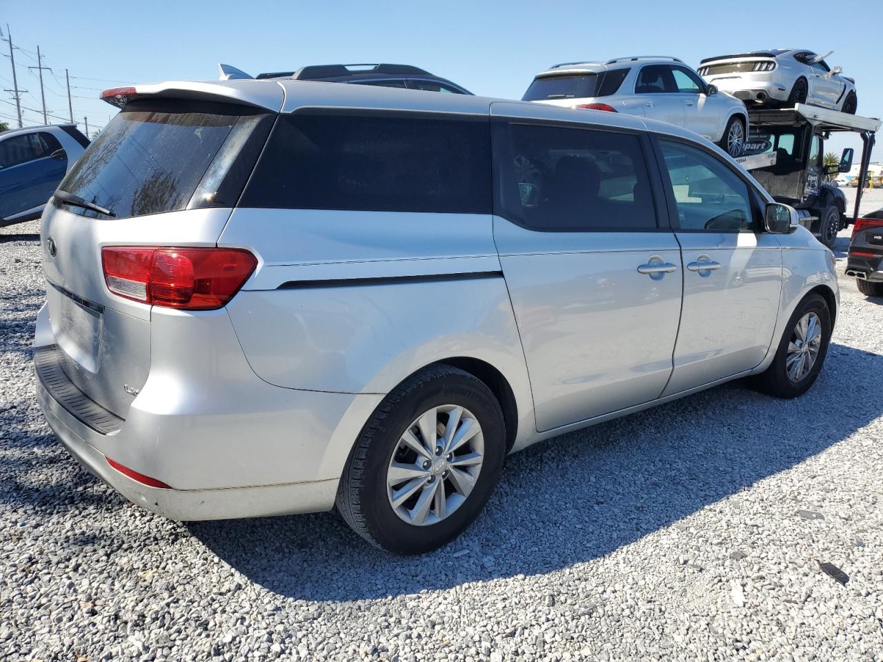 2017 KIA SEDONA